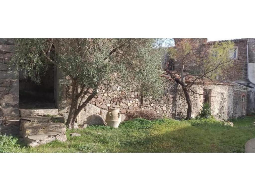 Willa Borgo Santo Stefano Oschiri Zewnętrze zdjęcie